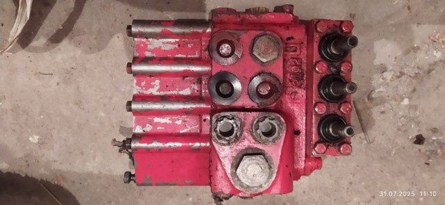 Rozdzielacz oleju 3-sekcyjny