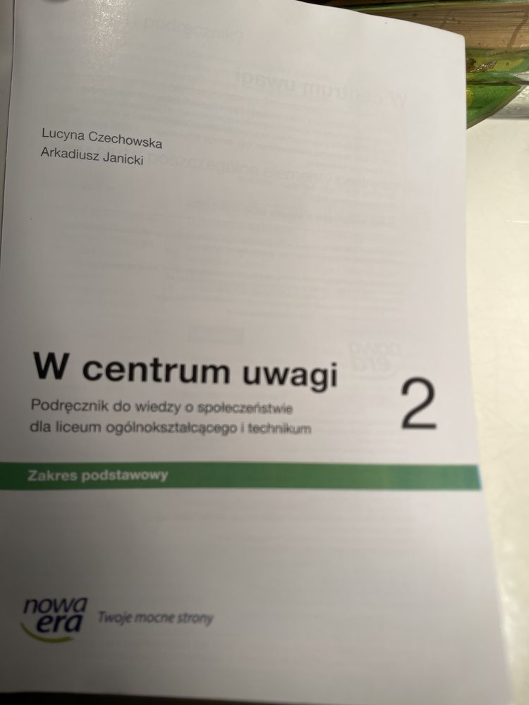 W cenrum uwagi 2 , wiedza o spoleczenstwie zakres podstwowy