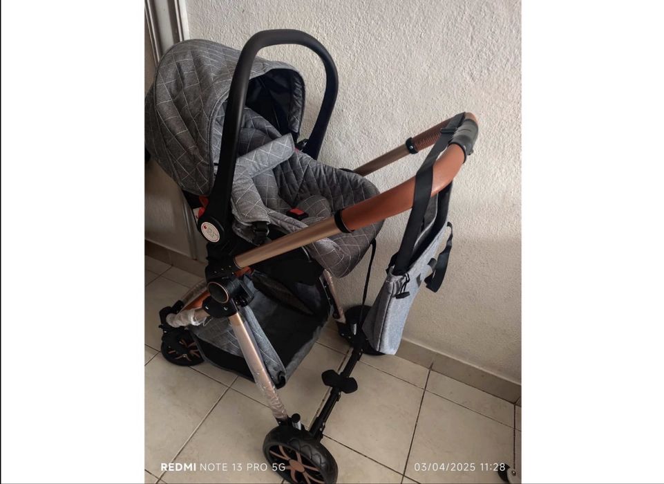 Carrinho bebe 3 em 1 - Preto