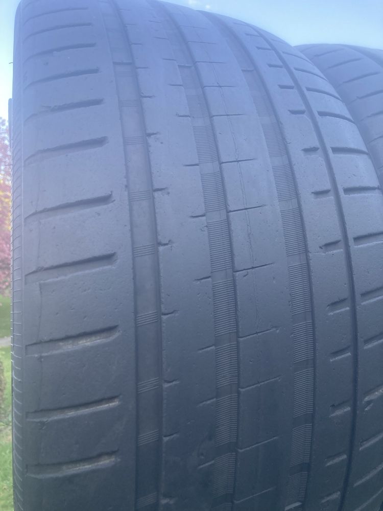 Opony 265/40R20 Vredestein
