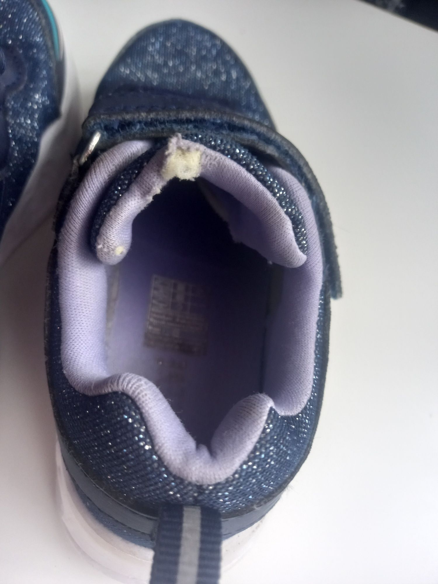 Buty dla dziewczynki 28