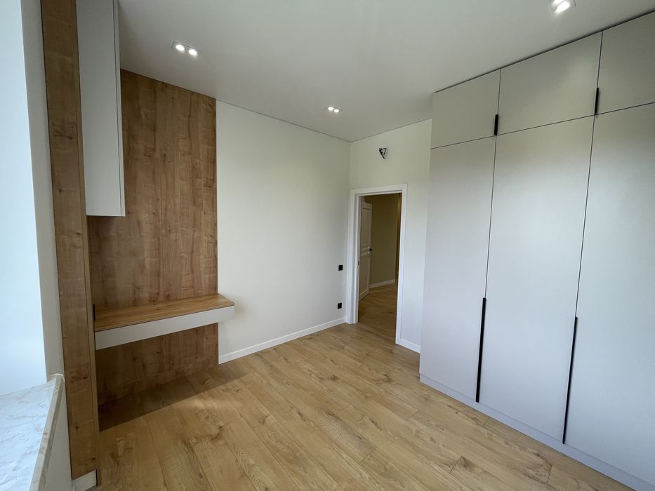 РЕМОНТ! Сучасний великий будинок 124кв + тераса 60кв