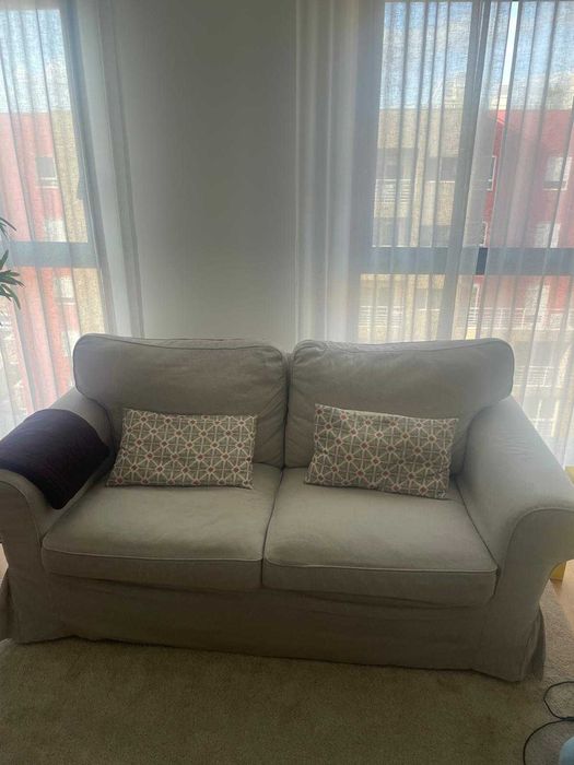 EKTORP
Sofá 2 lugares, Kilanda bege claro