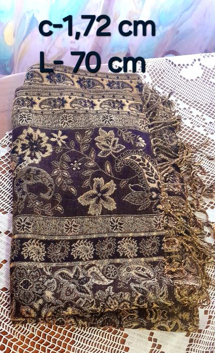 Lenços pretos e outros