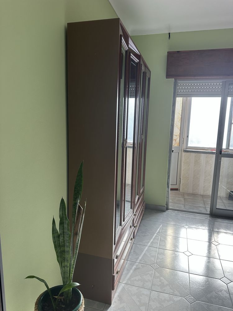 Movel sala em boas condicoes