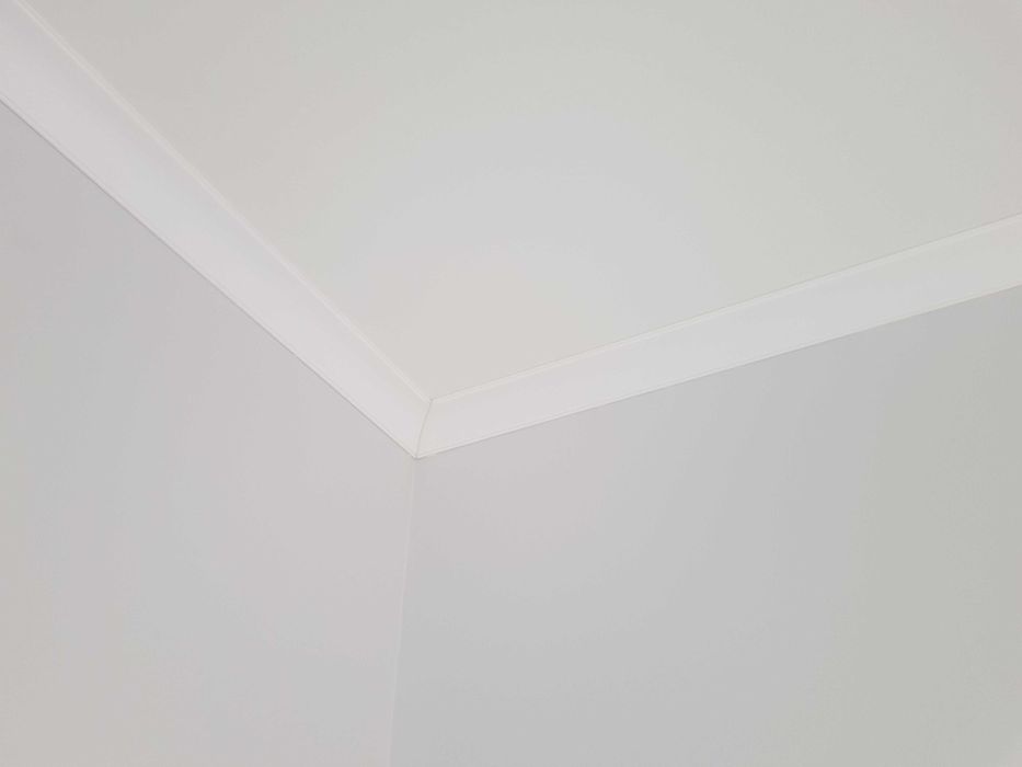 Montaż, paneli podłogowych,listew podłogowych PCV i MDF,malowanie.