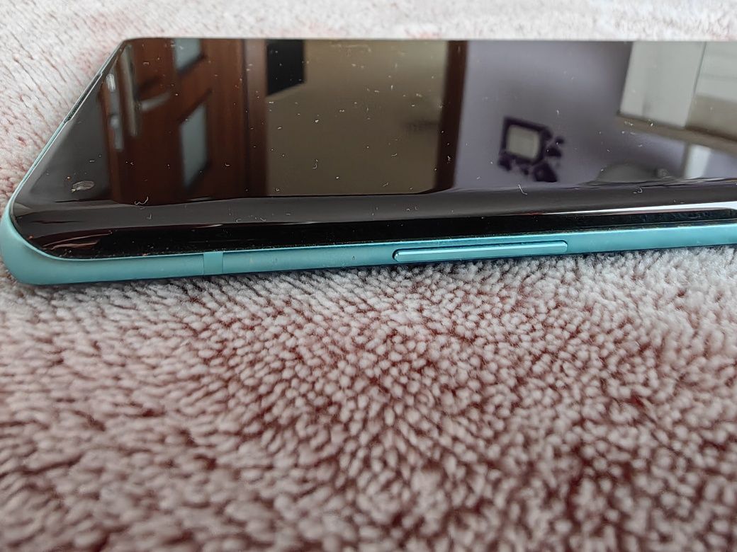 One Plus 8 Pro, 12/256, zadbany