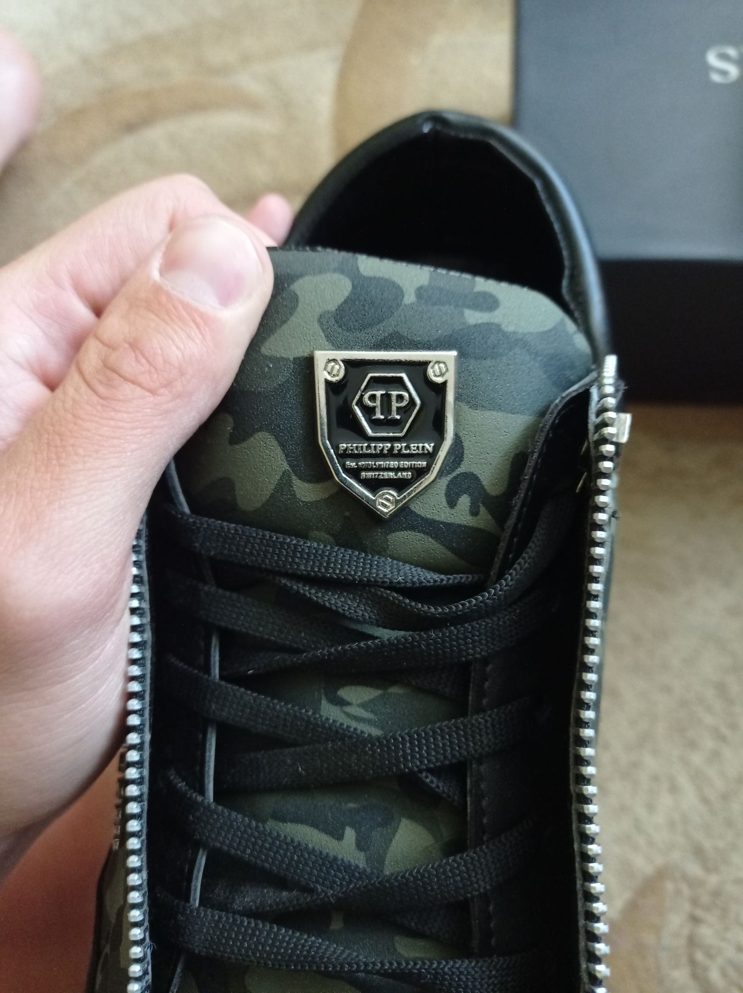 Чоловічі кросівки Philipp Plein 42 розмір