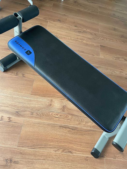 Kit Completo de Ginásio em Casa com Passadeira, TV e Pesos Diversos