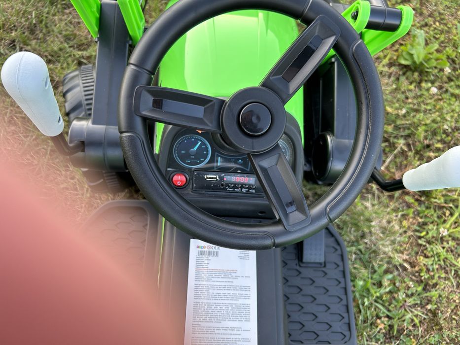 Traktor na akumulator z przyczepą ŁYŻKA 2X45 WATT Zielony