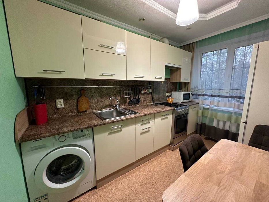 Оренда 2к.квартира Лівий берег Янтарна Калиновая