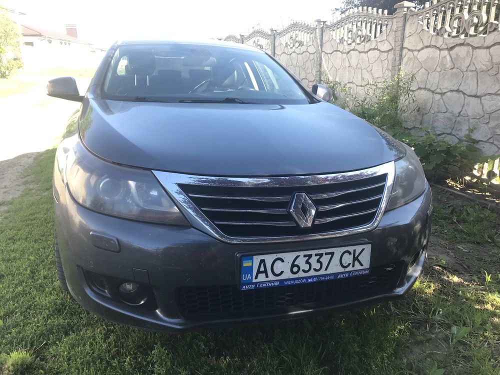 Renault latitude  ( Рено  Лагуна Меган Скенік ) 2011