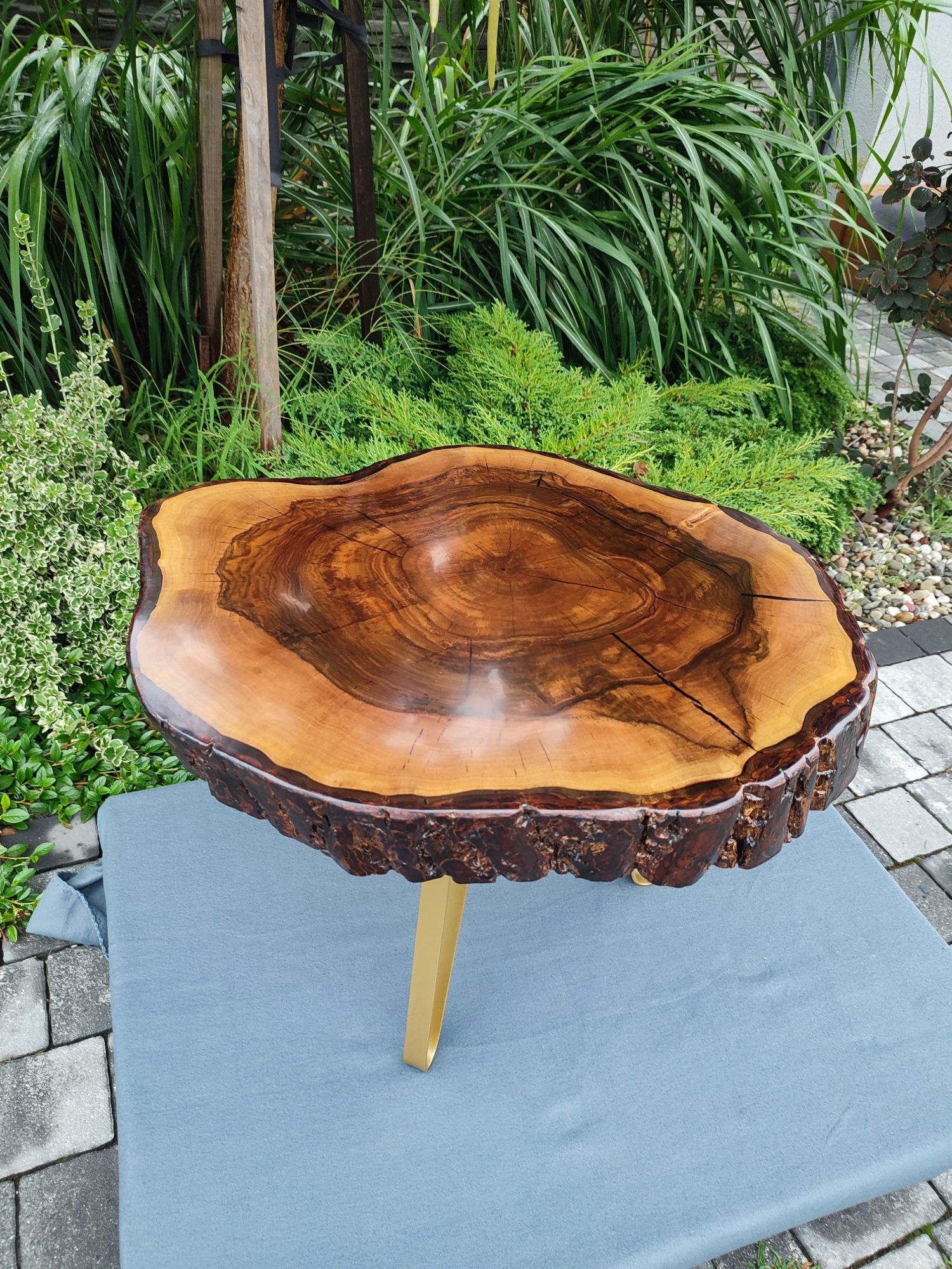 Stolik kawowy stół orzech żywica drewno