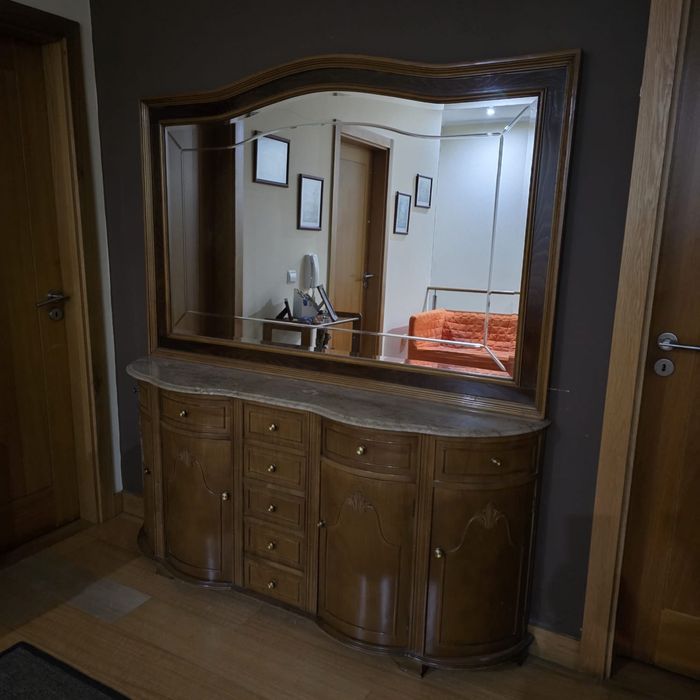 Vendo sapateira com espelho