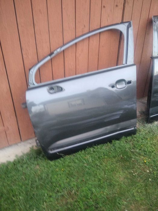 Двері ліві Пежо 5008