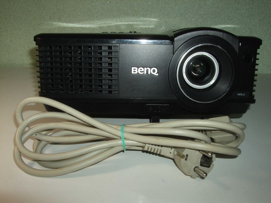 Продам проектор Benq MP 515