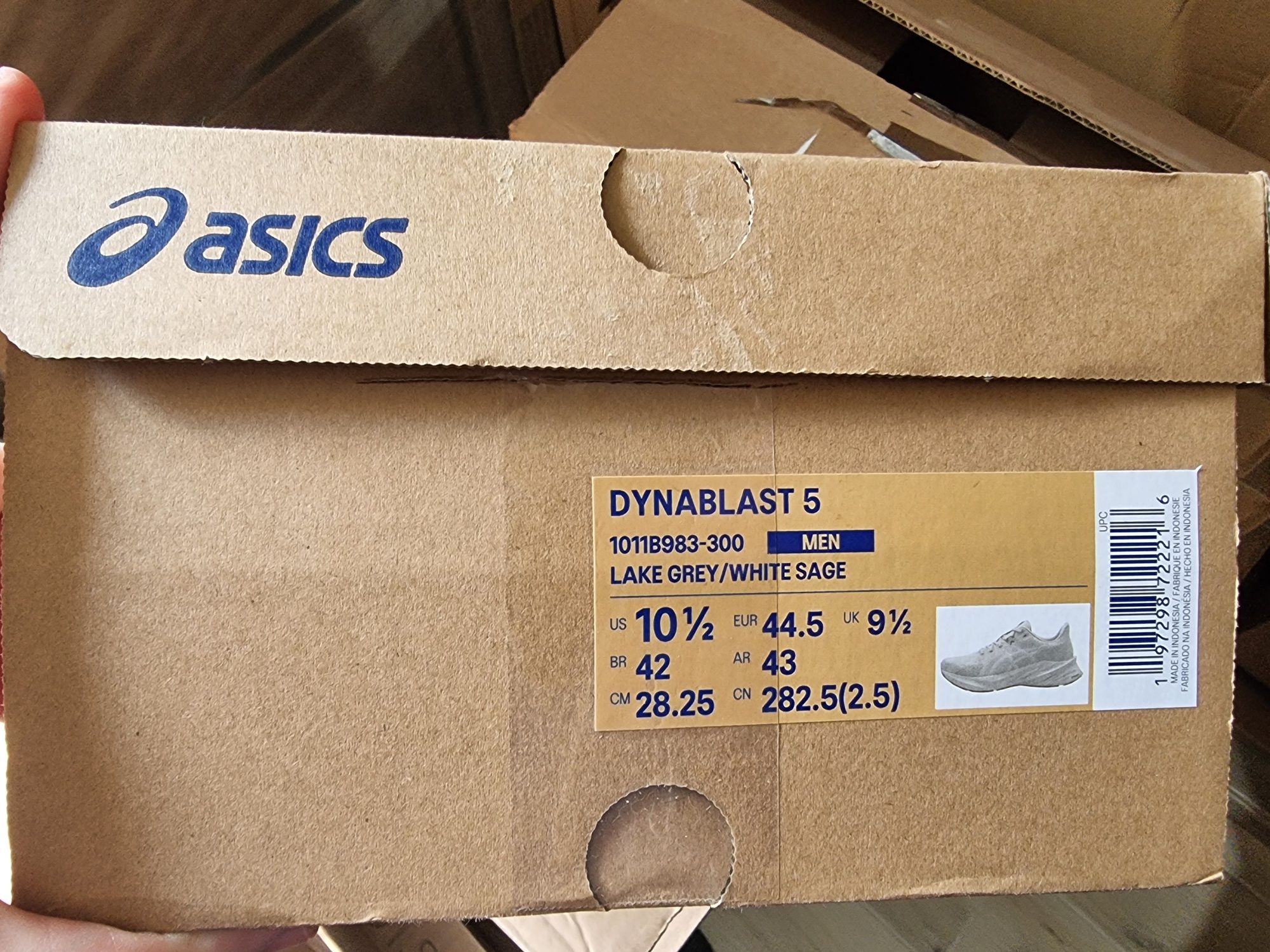Оригінал 100% кросівки чоловічі asics dynablast 5  euro 44.5