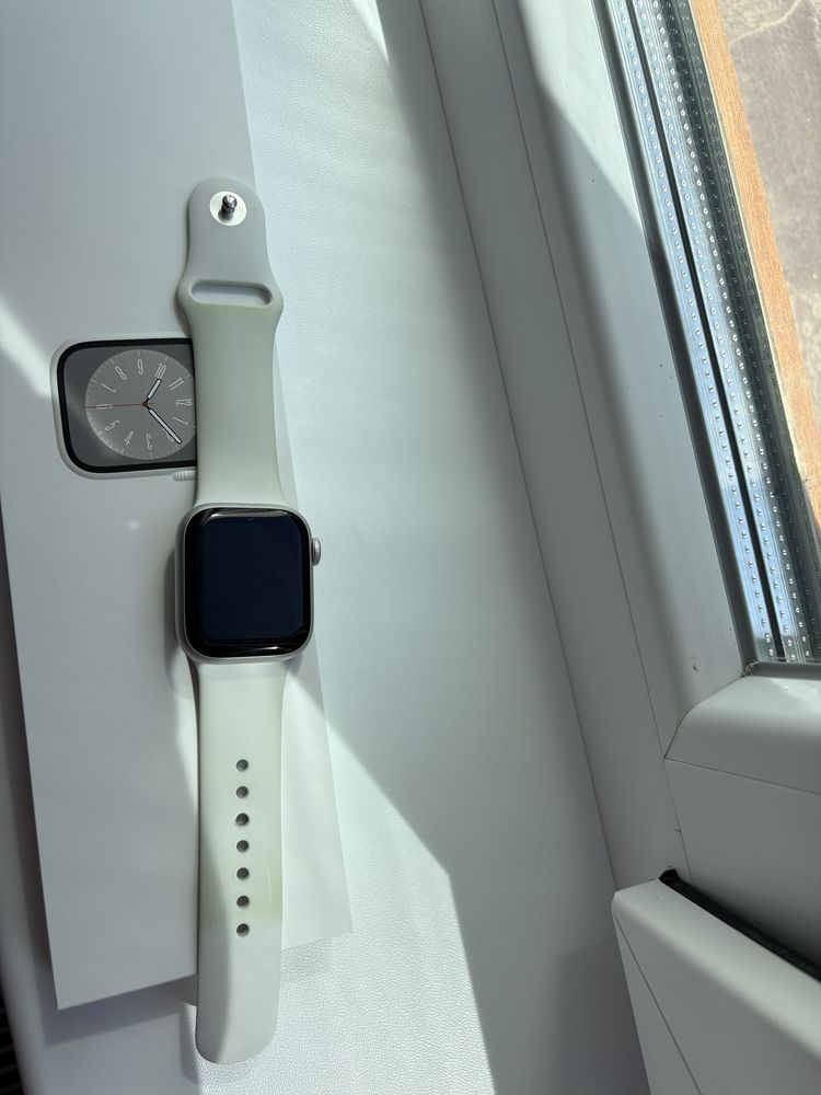 Apple WATCH 8 series , 41 mm