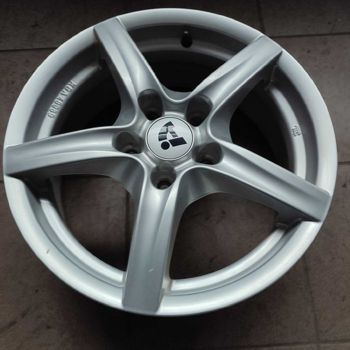 felgi 6,5x16 5x114,3  ET39 Alutec Hyundai Kia Toyota Mazda Nissan
