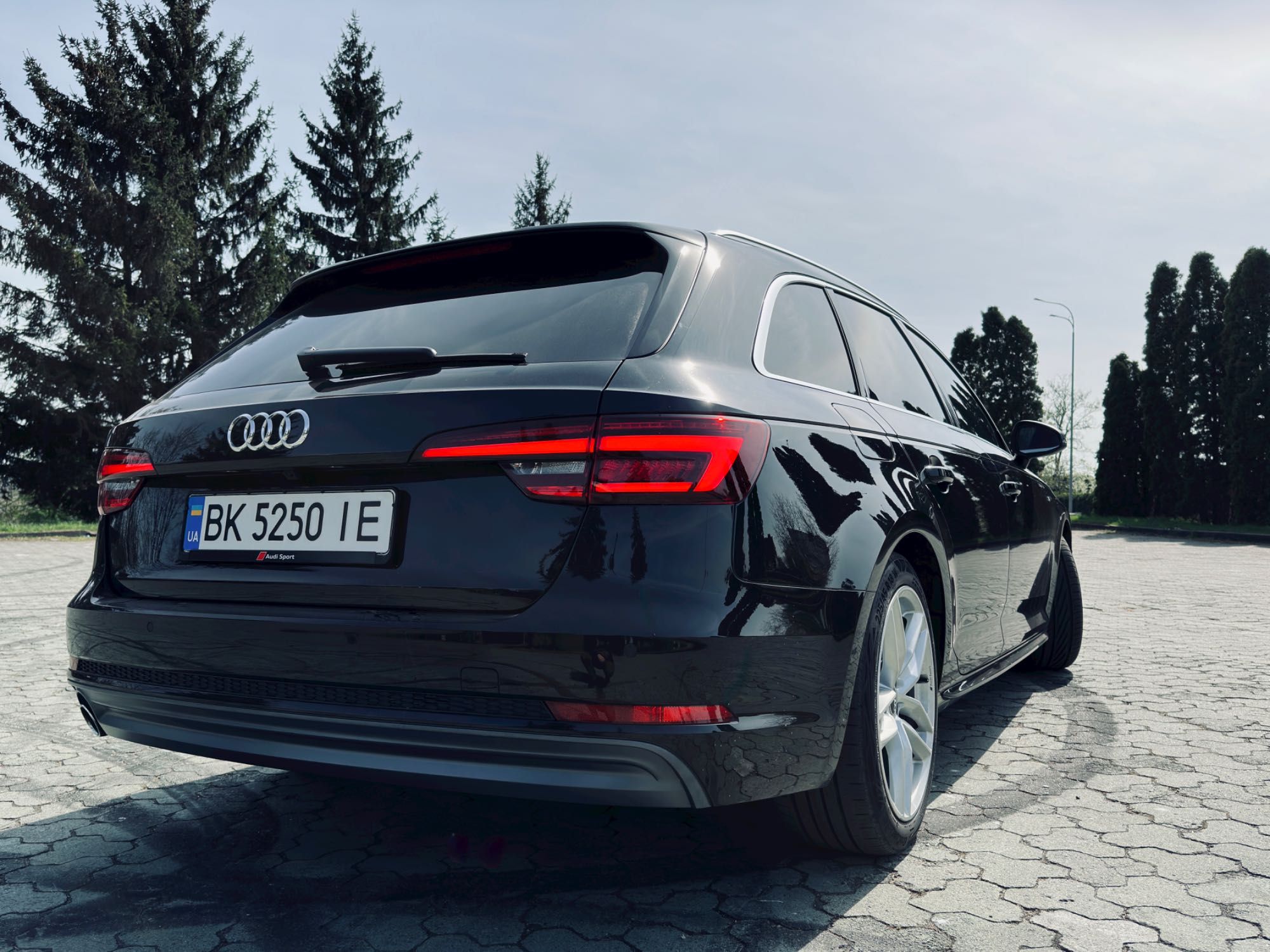 Audi A4 2.0 TDI S-tronic 2017 S-line