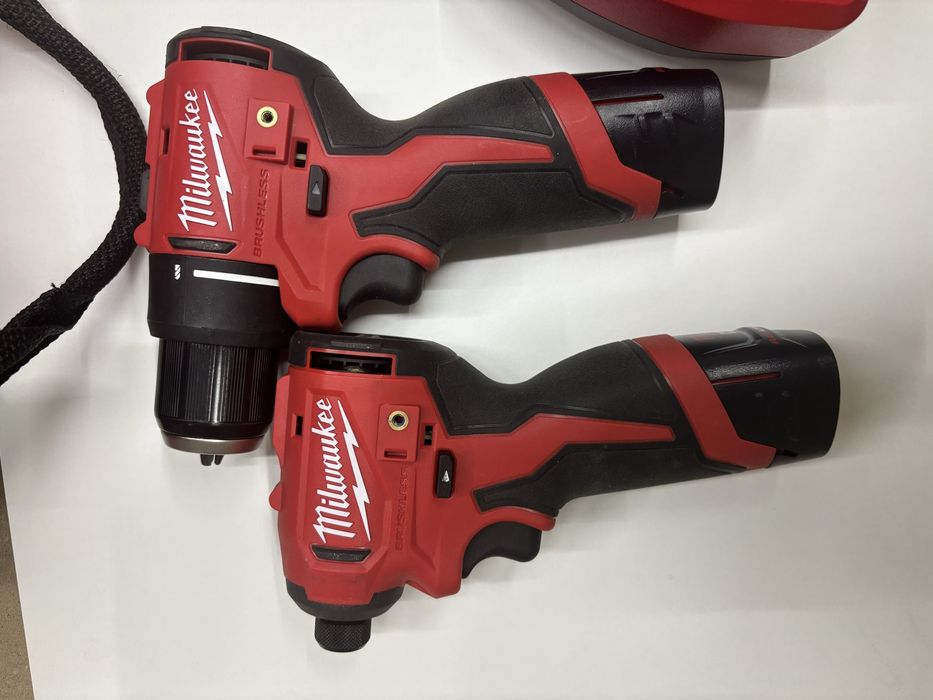 Milwaukee 3401 3450 шуруповерт імпак м12 фонарь м18