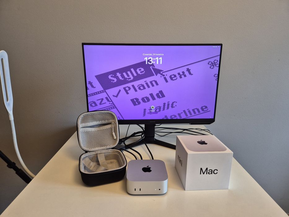 Mac mini M4 16 GB 256 GB + etui podróżne, jak nowy