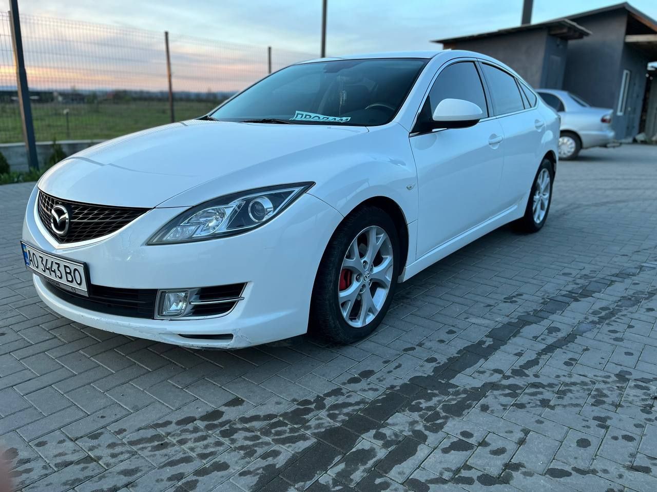 Японська красуня Mazda 6