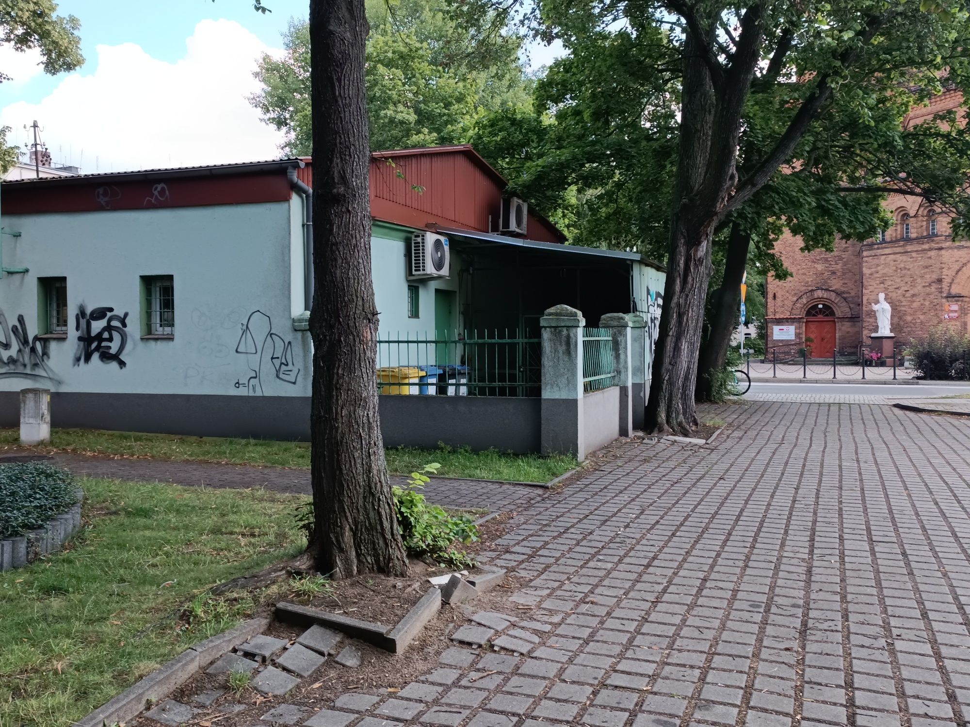 Lokal handlowo - usługowy