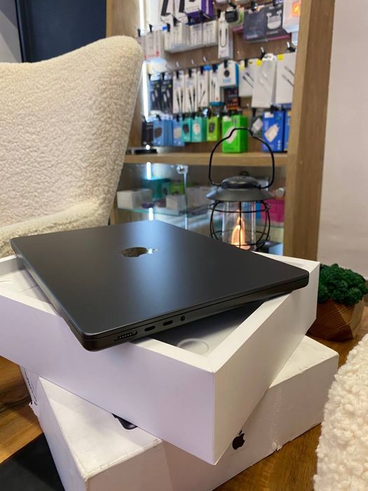 Ноутбук Apple MacBook Pro 14" M4 16/512GB Space Black (MW2U3) 2024