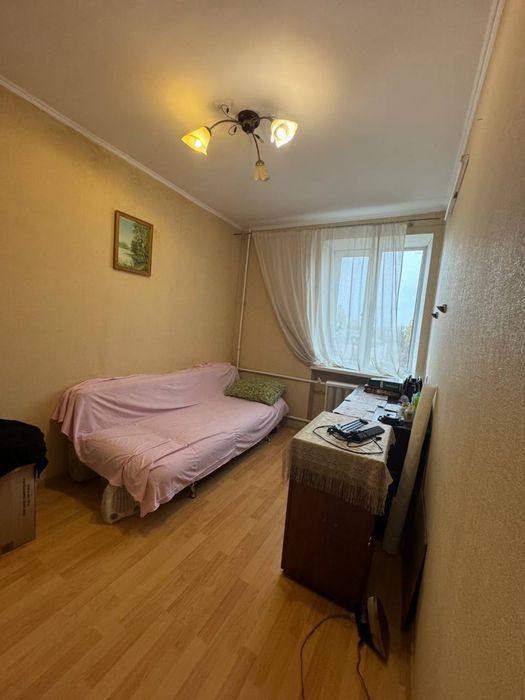 без %  трикімнатна Соломʼянський район по вул. Вацлава Гавела 57/38