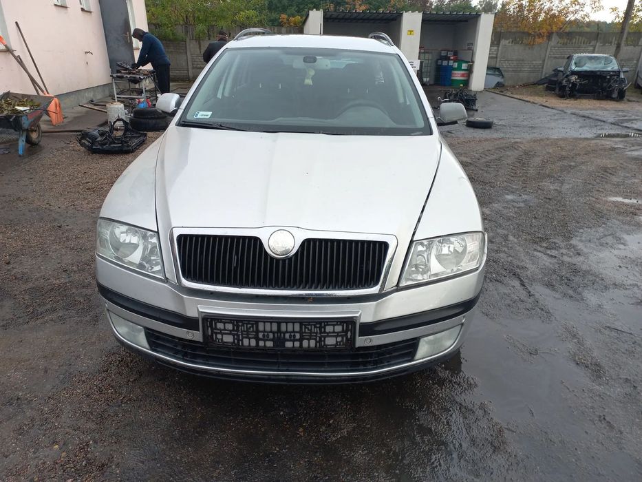 Skoda Octavia II Kombi 1.9 TDI 105km 08r 9156 wszystkie części maska zderzak lampa