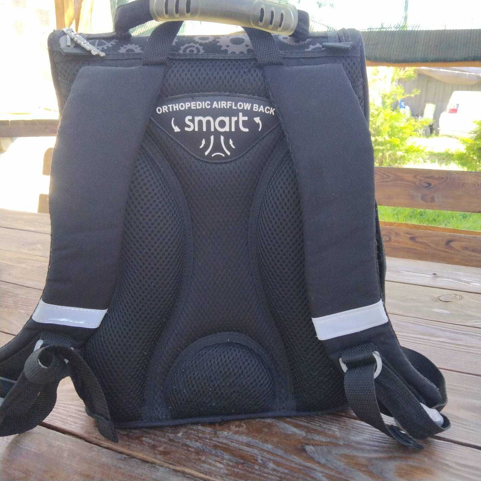 Рюкзак шкільний каркасний Smart