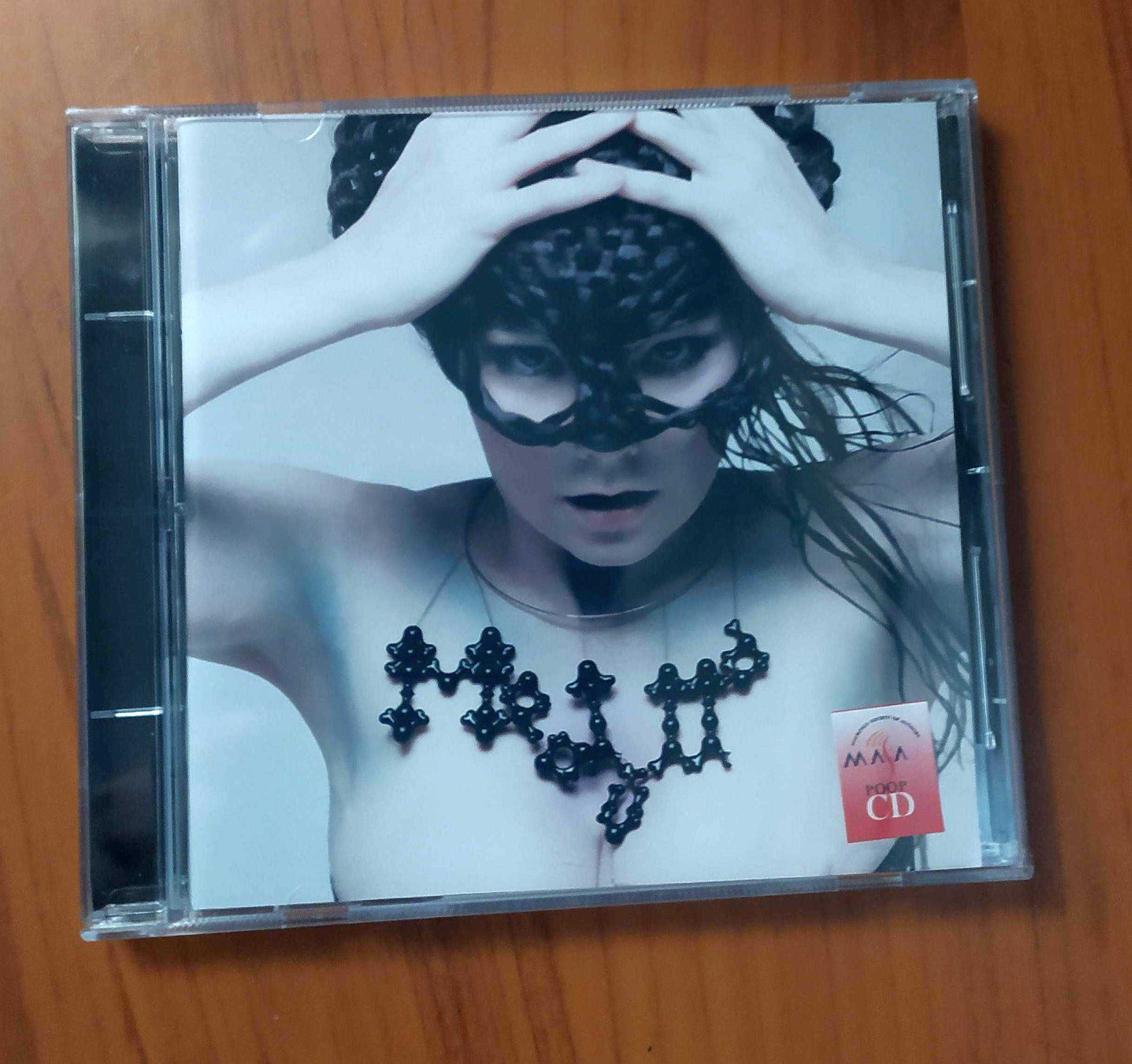 Фирменный CD - Björk "Medúlla" (2004г.)  Made in Germany.