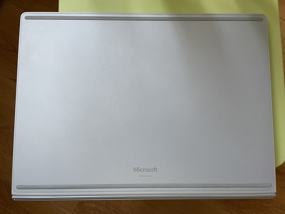 Surface Book 2 13,5 cala i7 16 GB RAM 512 SSD