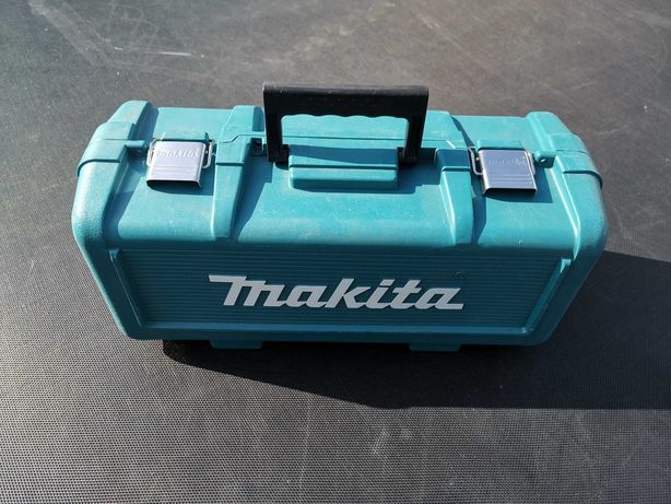 Makita walizka szlifierka oscylacyjna BO4555