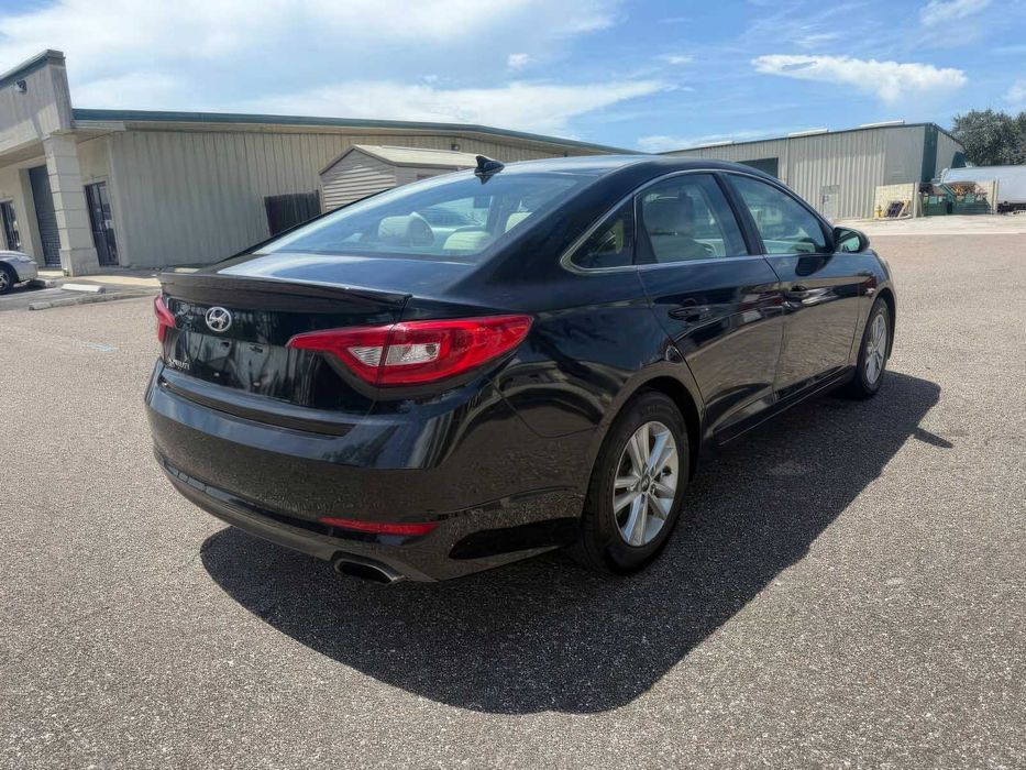 Hyundai Sonata SE      2017