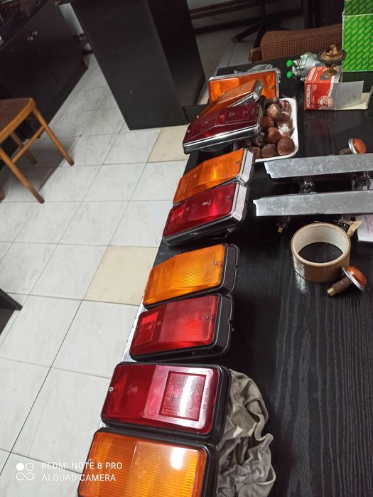 Lampy  tylne i kierunkowskazy przednie fiat 125 /68 do  76
