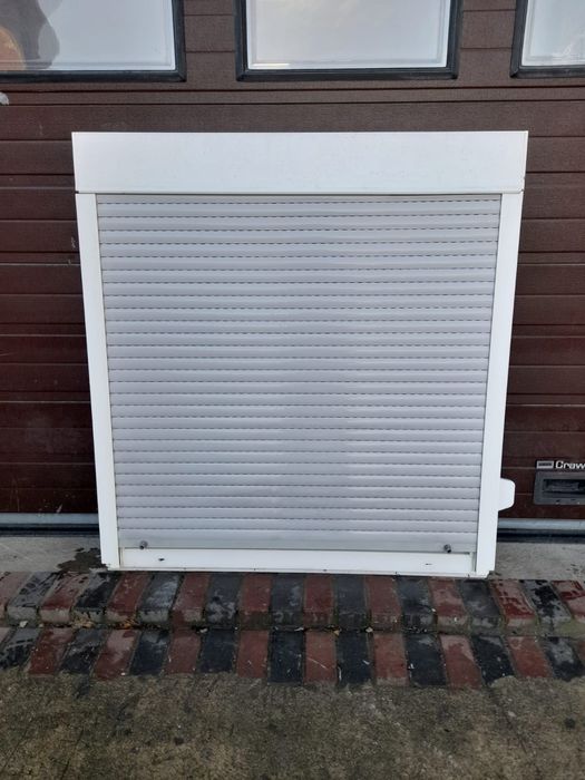 Okna z roletami 135x144 okno pcv z roletą zewnętrzną DOWÓZ CAŁY KRAJ
