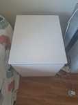 Mesa de cabeceira com 2 gavetas ikea branca