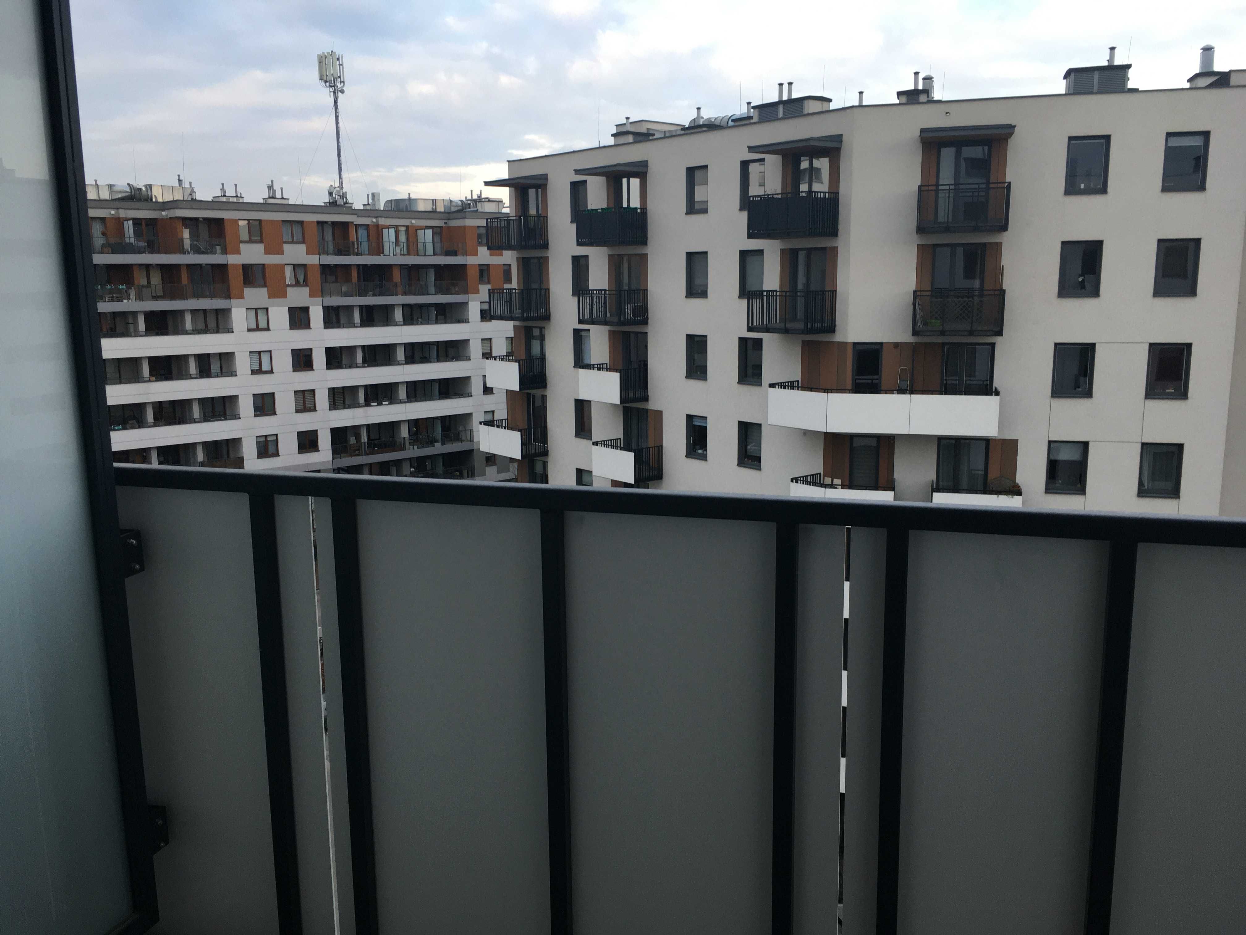 Pokój 14 m2 . Wola- Urlychów. Od sierpnia. 6 piętro.