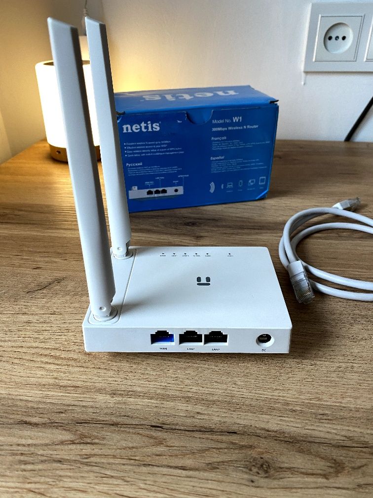 Роутер Netis  W1