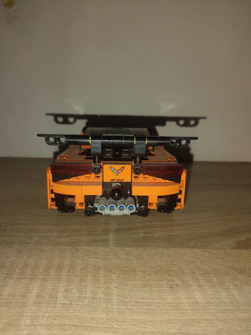 Lego 42093 chevrolet Corvette  ZR1  2 w 1