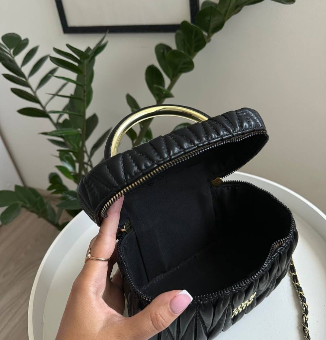 Шикарна новинка, сумочка Miu miu кросс боді
