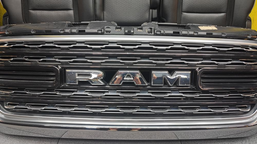 Решітка радіатора Limited Dodge RAM 19 20 21 22 23 DT Longhorn