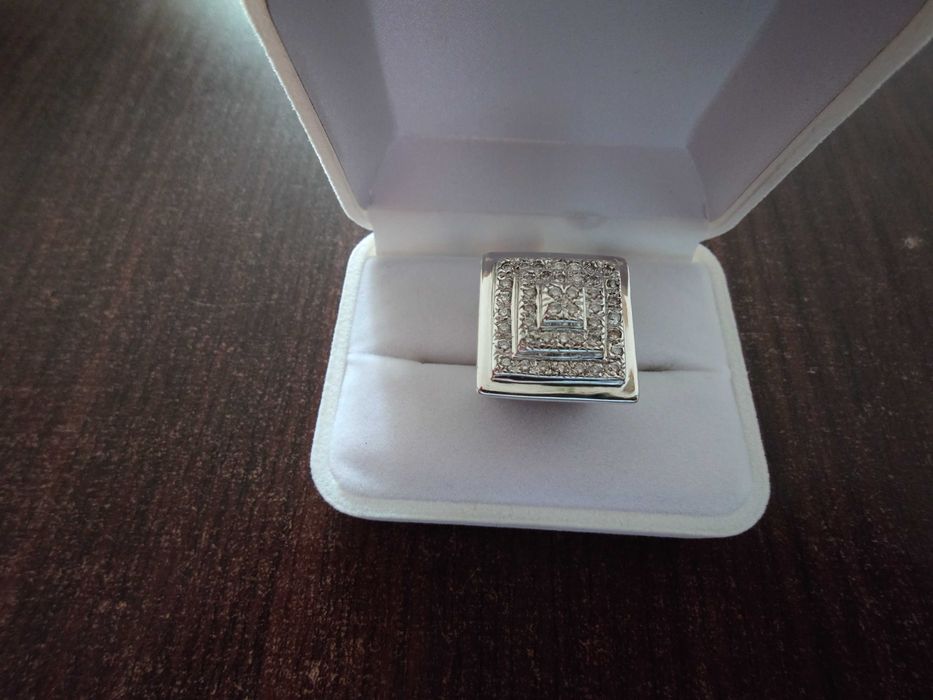 Pierścionek srebrny