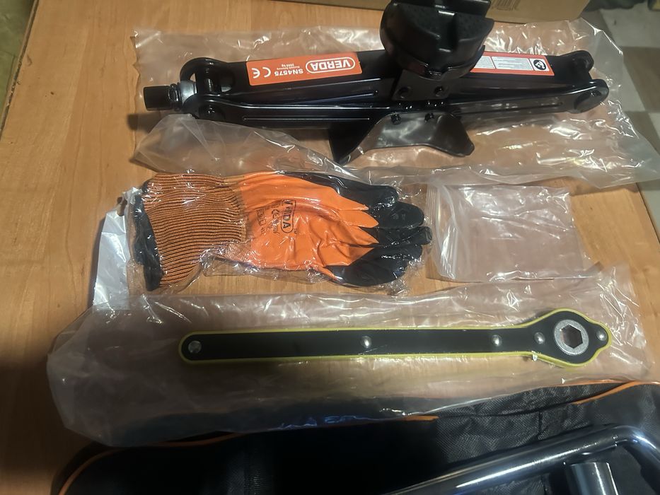 Домкрат jeep compass 2,jeep renegade 4WD