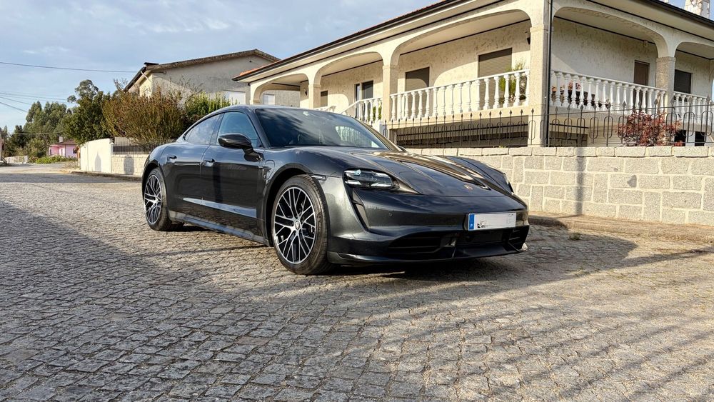 Porsche Taycan Turbo