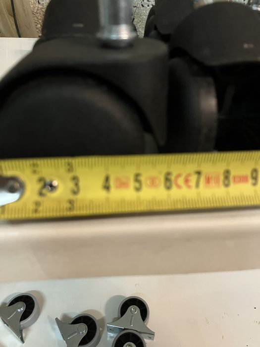 Rodizios varios 1 euro cada para cadeiras e moveis de escritorio