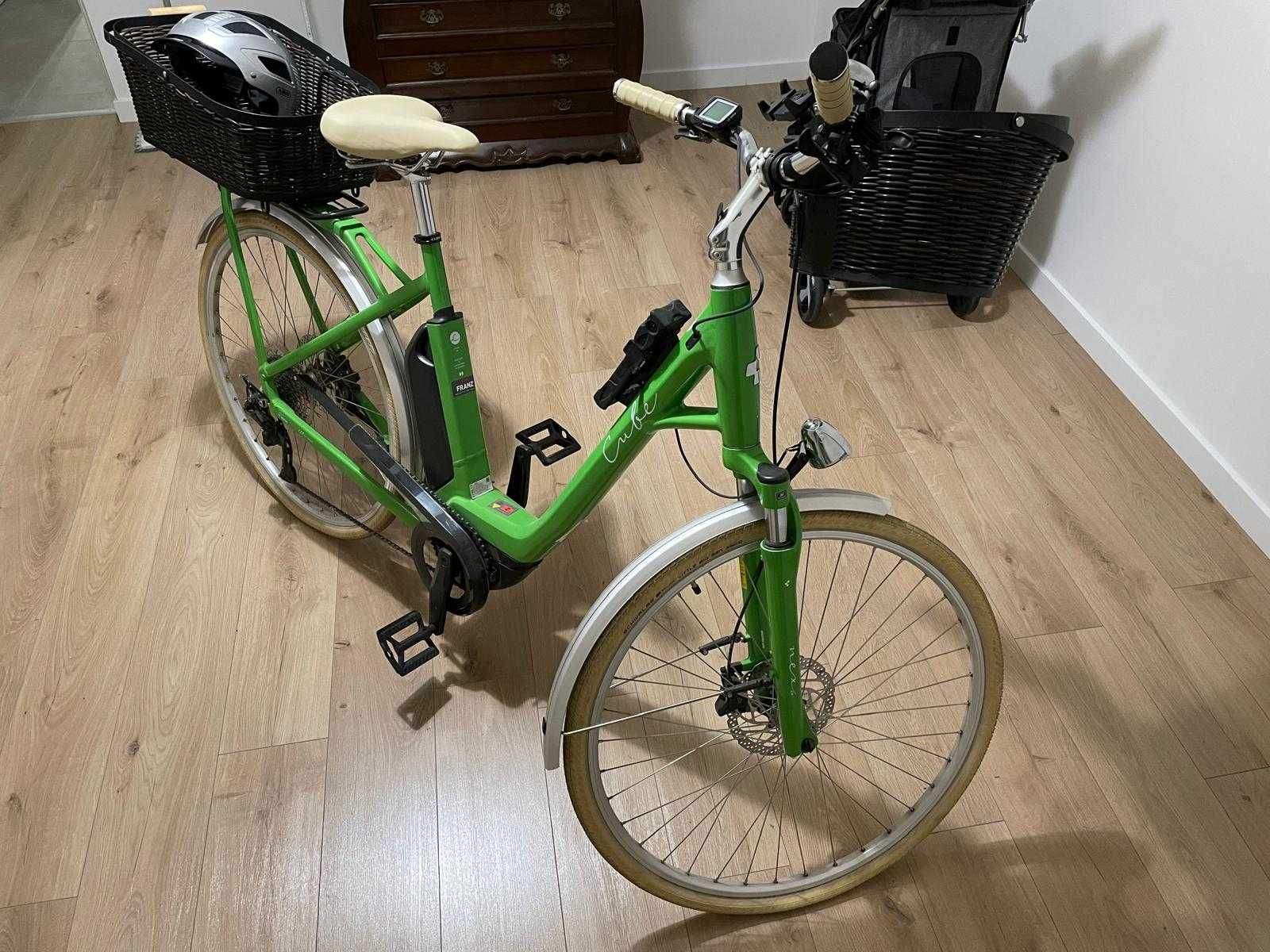Elektryczny rower Cube Ella razem z osprzętem - stan idealny!