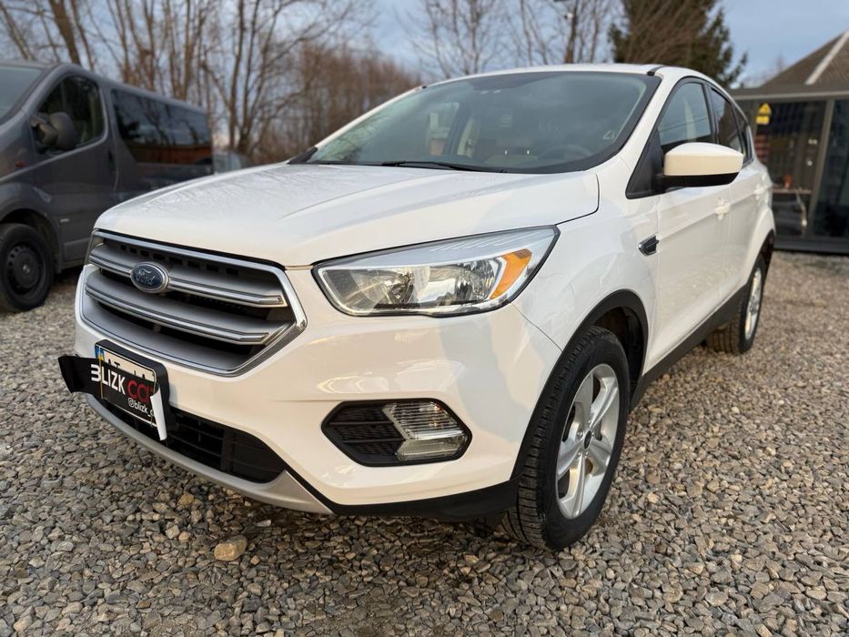 Форд ескейп 2016 рік